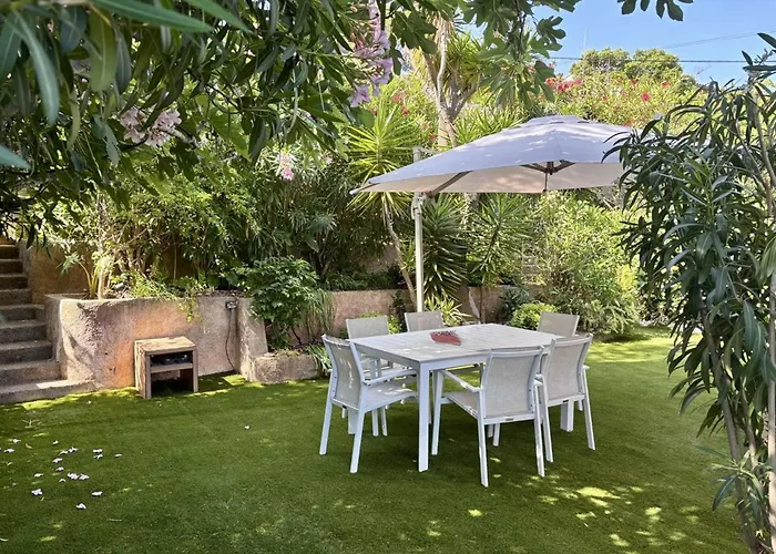 Ag000-293 4 Pieces 6 Personnes Agay * Saint-Raphaël